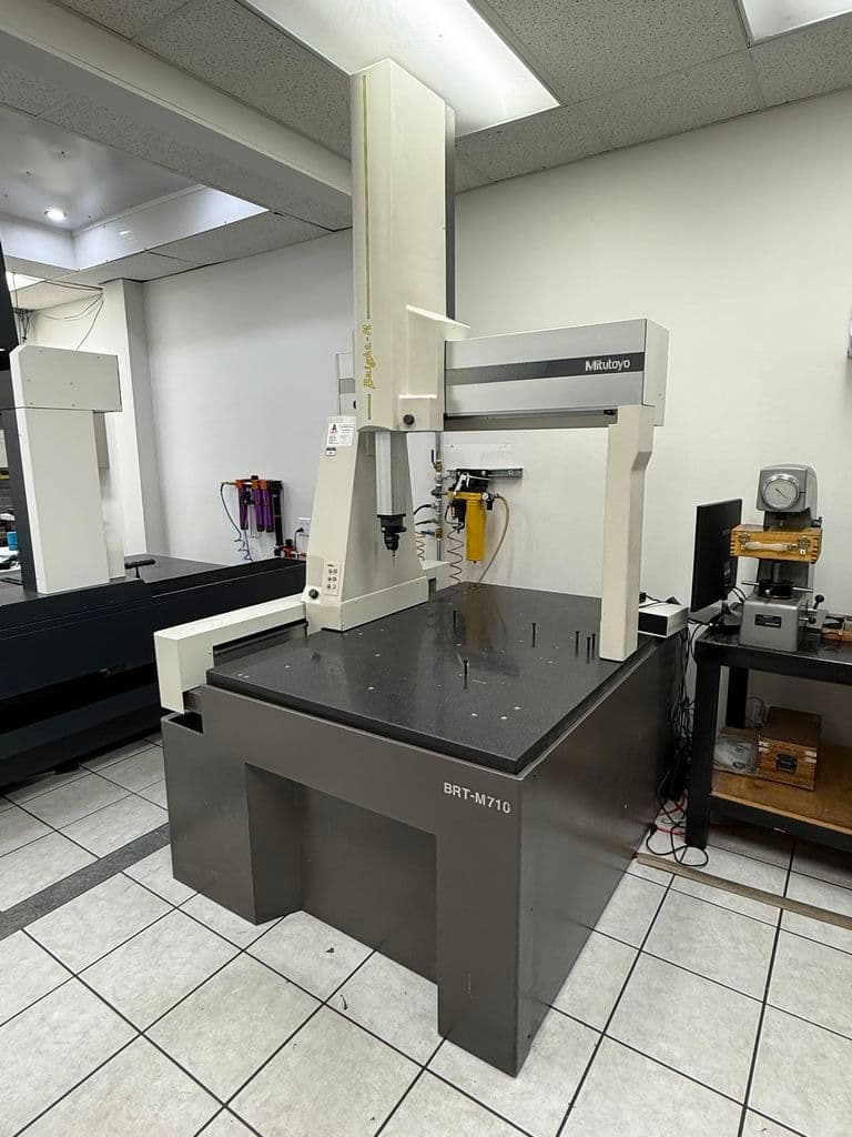 Mitutoyo Bright-M BRT-M710 Coordinate Measuring Machine (CMM)